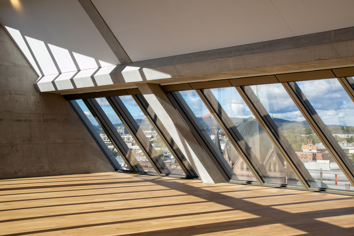 Første publiserte bilder fra det nye regjeringskvartalet, inkludert A-blokka, D-blokka og Høyblokka